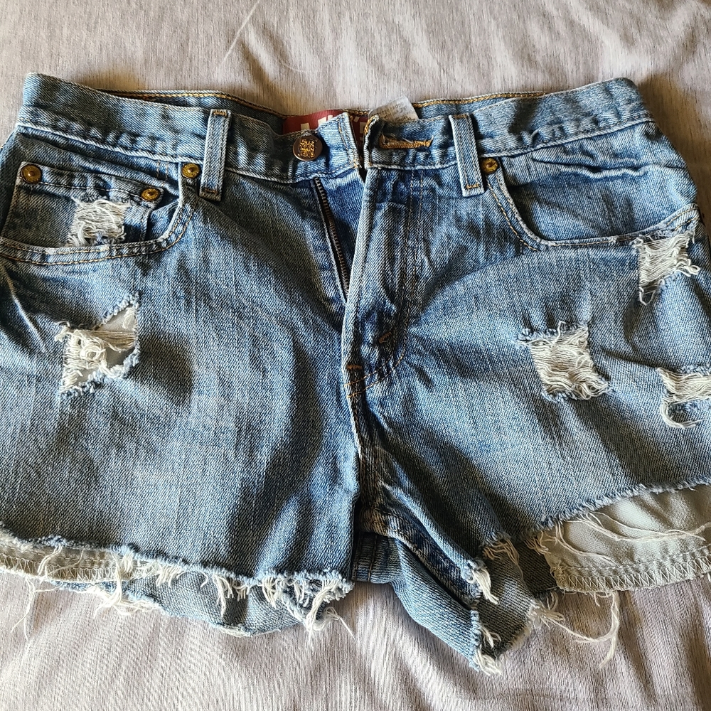 Levis cut off shorts